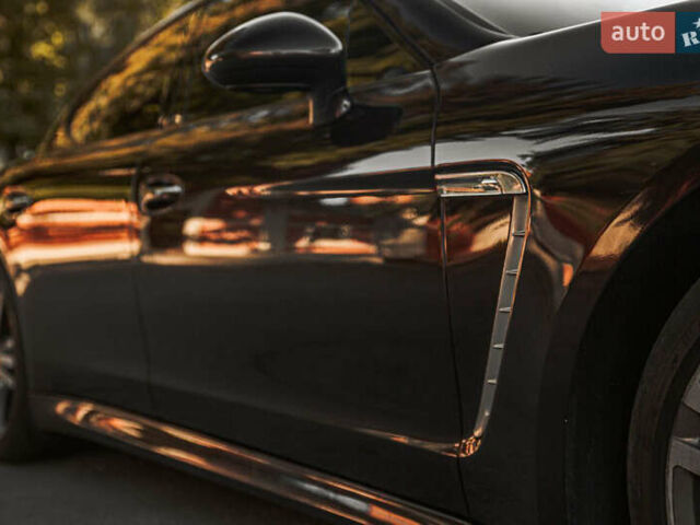 Красный Порше Панамера, объемом двигателя 4.81 л и пробегом 153 тыс. км за 25555 $, фото 12 на Automoto.ua