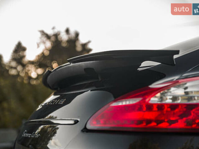 Красный Порше Панамера, объемом двигателя 4.81 л и пробегом 153 тыс. км за 25555 $, фото 8 на Automoto.ua