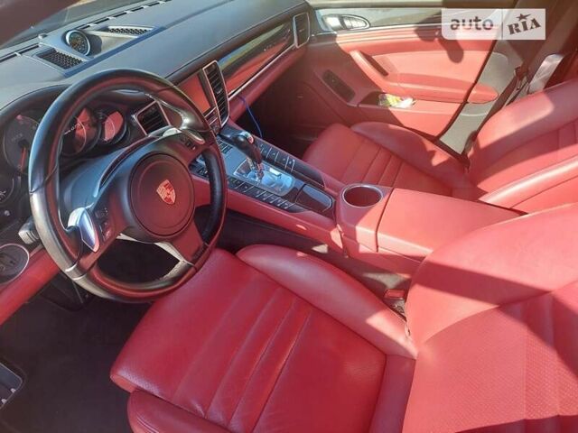 Червоний Порше Panamera, об'ємом двигуна 4.81 л та пробігом 69 тис. км за 32000 $, фото 18 на Automoto.ua
