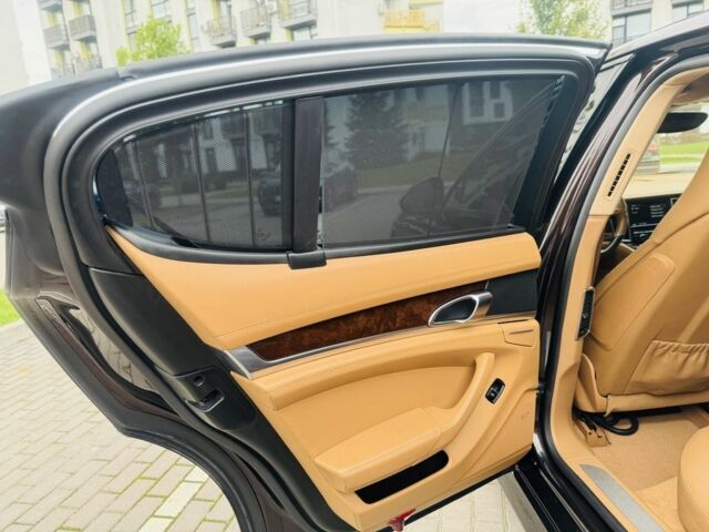 Красный Порше Панамера, объемом двигателя 4.8 л и пробегом 153 тыс. км за 29999 $, фото 17 на Automoto.ua