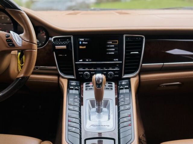 Красный Порше Панамера, объемом двигателя 4.8 л и пробегом 153 тыс. км за 29999 $, фото 10 на Automoto.ua