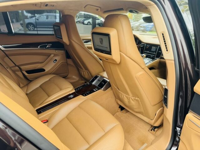 Красный Порше Панамера, объемом двигателя 4.8 л и пробегом 153 тыс. км за 29999 $, фото 15 на Automoto.ua