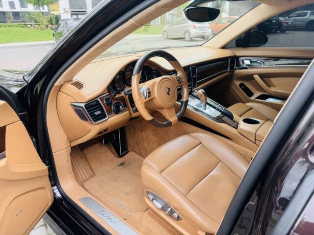 Красный Порше Панамера, объемом двигателя 4.8 л и пробегом 153 тыс. км за 29999 $, фото 12 на Automoto.ua