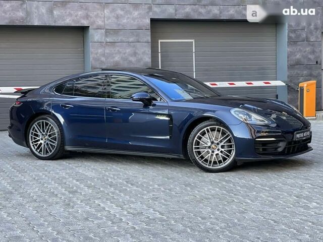 Порше Panamera, об'ємом двигуна 0 л та пробігом 28 тис. км за 133000 $, фото 4 на Automoto.ua