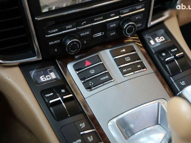 Порше Panamera, об'ємом двигуна 3.6 л та пробігом 156 тис. км за 16000 $, фото 16 на Automoto.ua