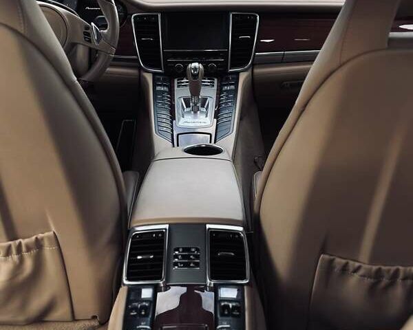 Порше Панамера, объемом двигателя 4.81 л и пробегом 80 тыс. км за 21000 $, фото 6 на Automoto.ua