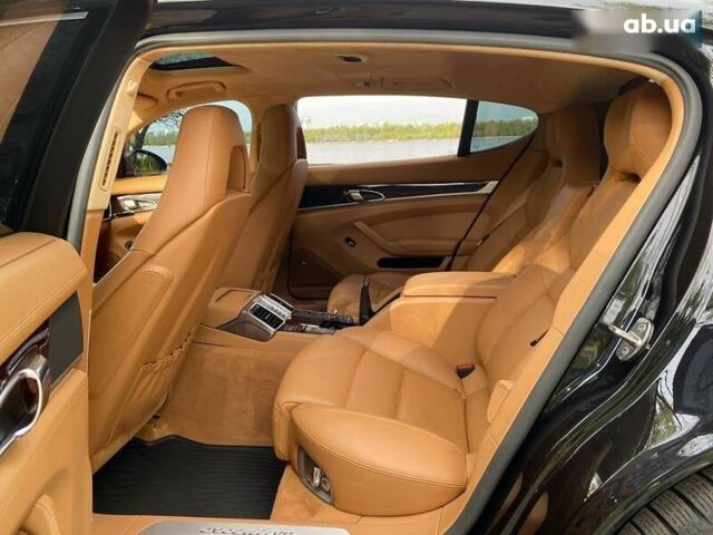 Порше Panamera, об'ємом двигуна 3 л та пробігом 95 тис. км за 33700 $, фото 17 на Automoto.ua