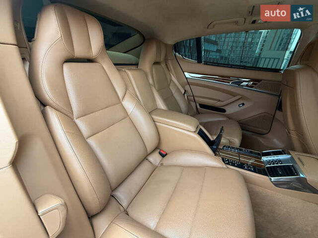 Порше Панамера 2013 в Днепре (Днепропетровске) на Automoto.ua Порше Панамера, объемом двигателя 3 л и пробегом 120 тыс. км за 32000 $, фото 28 на Automoto.ua