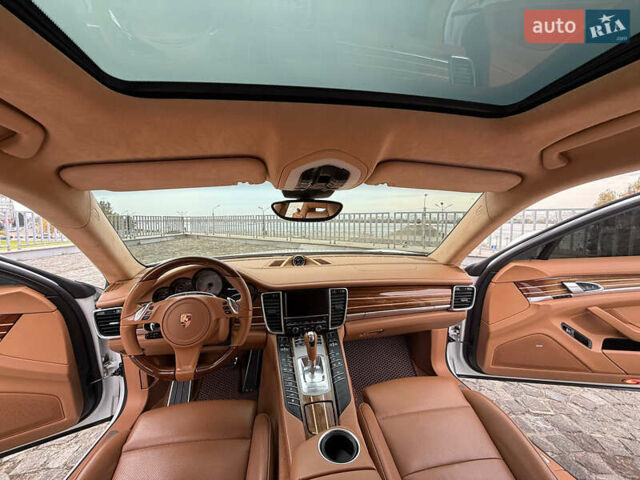 Порше Панамера 2013 в Днепре (Днепропетровске) на Automoto.ua Порше Панамера, объемом двигателя 3 л и пробегом 120 тыс. км за 32000 $, фото 39 на Automoto.ua