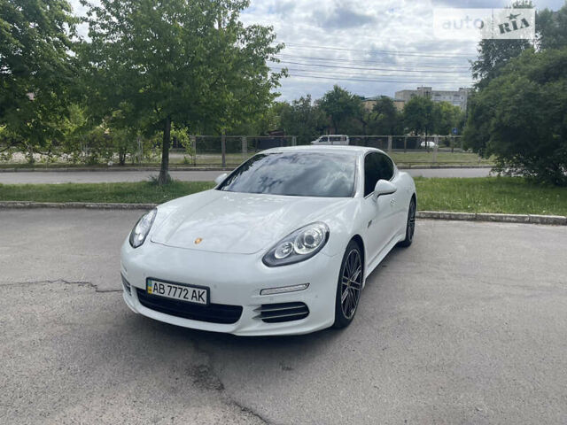 Порше Panamera, об'ємом двигуна 3.61 л та пробігом 52 тис. км за 32999 $, фото 1 на Automoto.ua