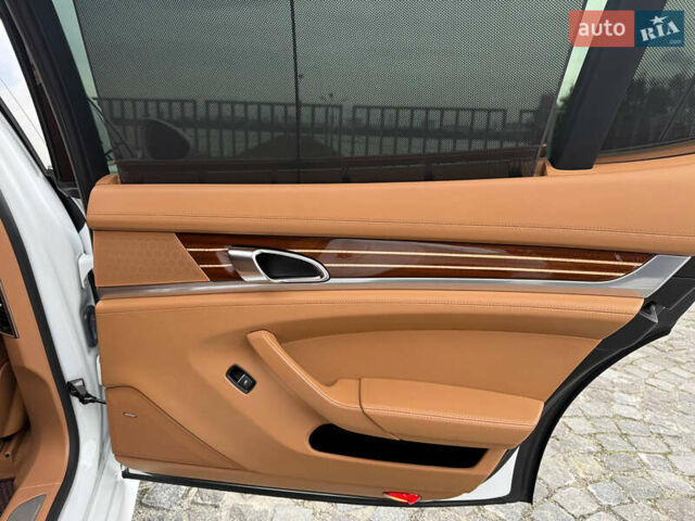 Порше Панамера 2013 в Днепре (Днепропетровске) на Automoto.ua Порше Панамера, объемом двигателя 3 л и пробегом 120 тыс. км за 32000 $, фото 30 на Automoto.ua