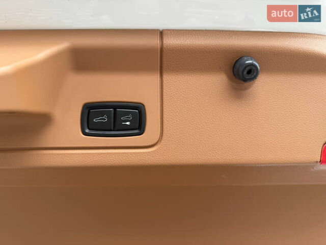 Порше Панамера 2013 в Днепре (Днепропетровске) на Automoto.ua Порше Панамера, объемом двигателя 3 л и пробегом 120 тыс. км за 32000 $, фото 27 на Automoto.ua