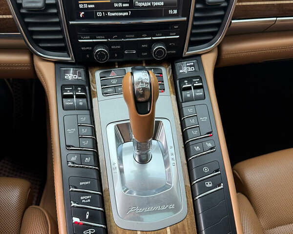 Порше Панамера 2013 в Днепре (Днепропетровске) на Automoto.ua Порше Панамера, объемом двигателя 3 л и пробегом 120 тыс. км за 32000 $, фото 38 на Automoto.ua