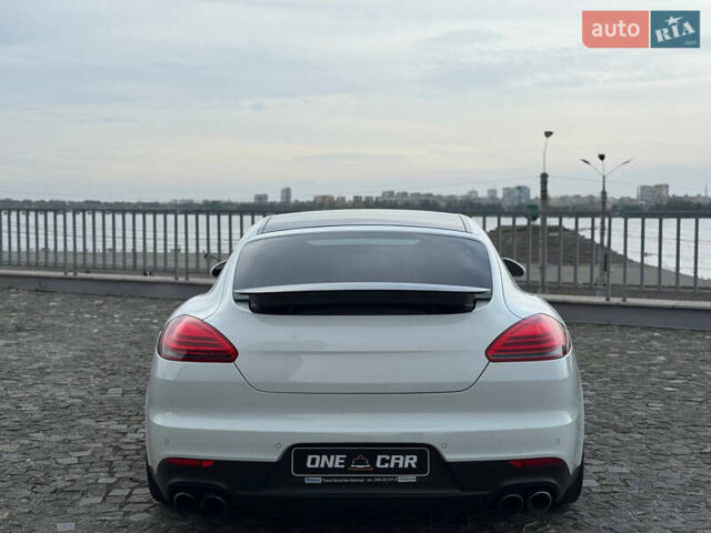 Порше Панамера 2013 в Днепре (Днепропетровске) на Automoto.ua Порше Панамера, объемом двигателя 3 л и пробегом 120 тыс. км за 32000 $, фото 5 на Automoto.ua