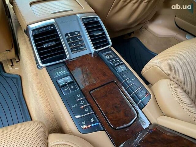 Порше Panamera, об'ємом двигуна 3 л та пробігом 95 тис. км за 33700 $, фото 22 на Automoto.ua