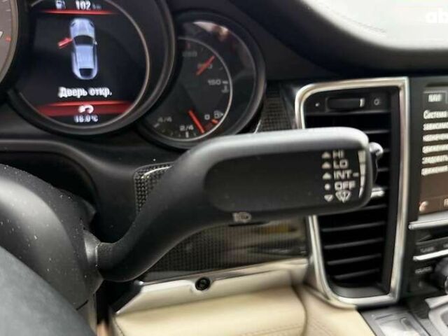 Порше Панамера, объемом двигателя 3 л и пробегом 140 тыс. км за 29000 $, фото 19 на Automoto.ua