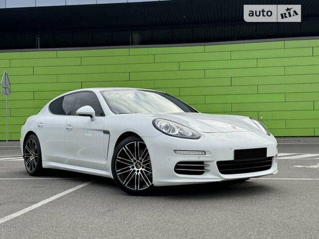 Порше Panamera, об'ємом двигуна 3.61 л та пробігом 75 тис. км за 54800 $, фото 1 на Automoto.ua