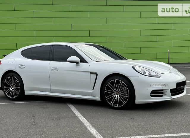 Порше Panamera, об'ємом двигуна 3.61 л та пробігом 75 тис. км за 54800 $, фото 9 на Automoto.ua