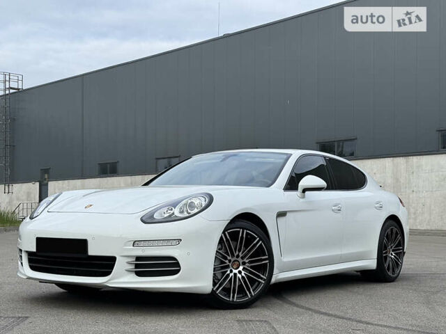 Порше Panamera, об'ємом двигуна 3.61 л та пробігом 75 тис. км за 54800 $, фото 34 на Automoto.ua