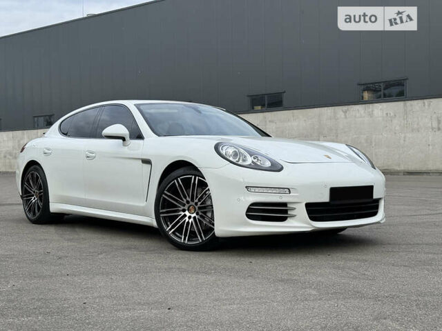 Порше Panamera, об'ємом двигуна 3.61 л та пробігом 75 тис. км за 54800 $, фото 35 на Automoto.ua