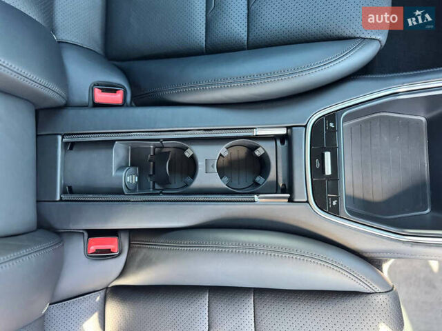 Порше Панамера, объемом двигателя 4 л и пробегом 43 тыс. км за 64999 $, фото 27 на Automoto.ua