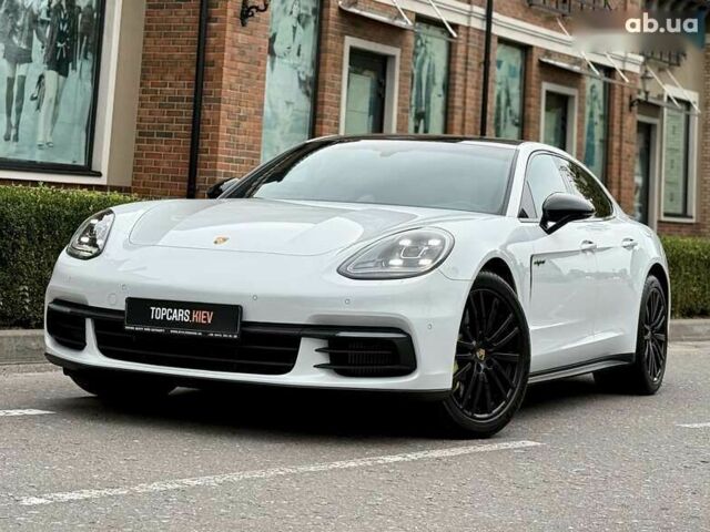 Порше Панамера, объемом двигателя 0 л и пробегом 47 тыс. км за 67990 $, фото 2 на Automoto.ua