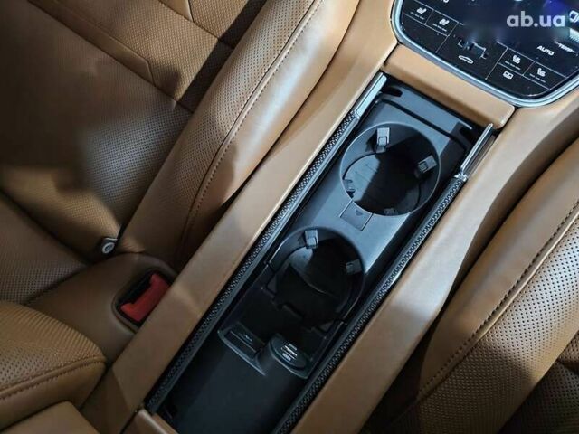 Порше Панамера, объемом двигателя 0 л и пробегом 81 тыс. км за 99999 $, фото 19 на Automoto.ua