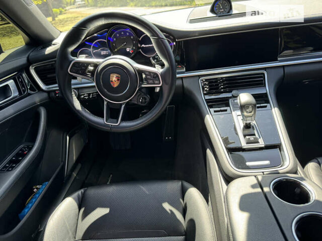 Порше Panamera, об'ємом двигуна 2.89 л та пробігом 45 тис. км за 77000 $, фото 26 на Automoto.ua