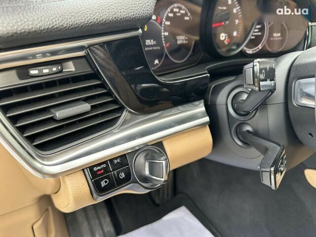 Порше Panamera, об'ємом двигуна 3 л та пробігом 123 тис. км за 46000 $, фото 11 на Automoto.ua