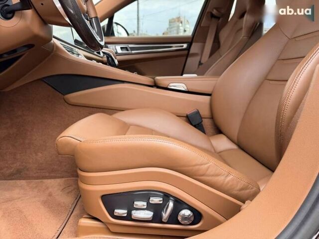 Порше Панамера, объемом двигателя 0 л и пробегом 63 тыс. км за 78500 $, фото 15 на Automoto.ua