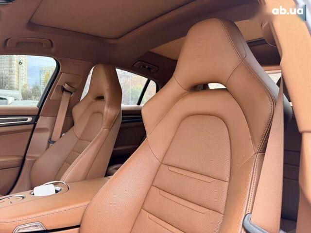Порше Панамера, объемом двигателя 0 л и пробегом 63 тыс. км за 78500 $, фото 22 на Automoto.ua