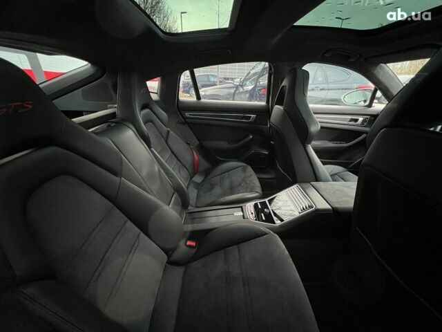 Порше Панамера, объемом двигателя 4 л и пробегом 5 тыс. км за 143023 $, фото 2 на Automoto.ua