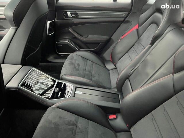 Порше Панамера, объемом двигателя 4 л и пробегом 5 тыс. км за 143023 $, фото 8 на Automoto.ua