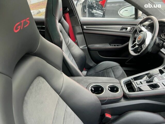 Порше Панамера, объемом двигателя 4 л и пробегом 5 тыс. км за 143023 $, фото 3 на Automoto.ua