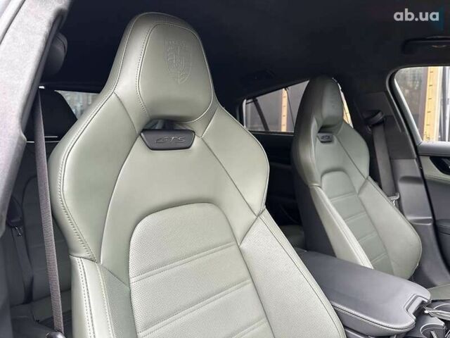 Порше Panamera, об'ємом двигуна 4 л та пробігом 8 тис. км за 215000 $, фото 6 на Automoto.ua