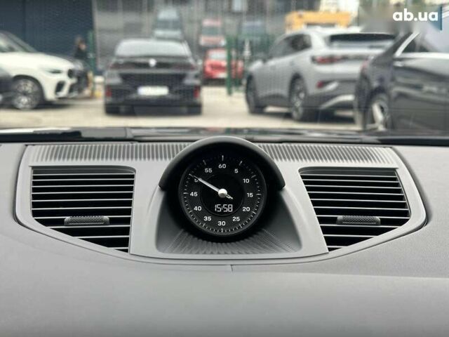 Порше Panamera, об'ємом двигуна 4 л та пробігом 8 тис. км за 215000 $, фото 29 на Automoto.ua