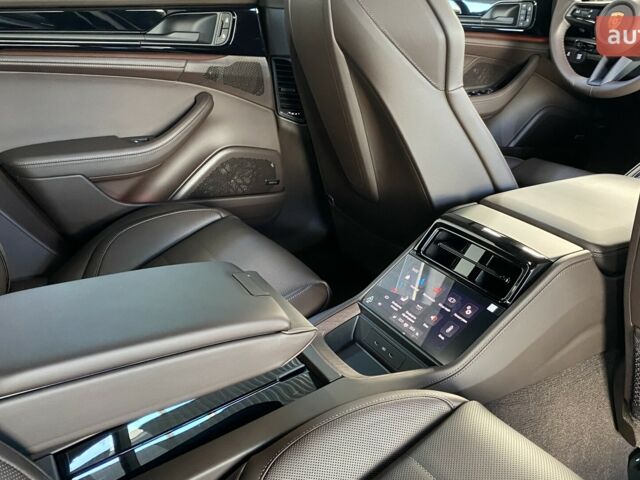купити нове авто Порше Panamera 2024 року від офіційного дилера Порше Центр Львів Порше фото