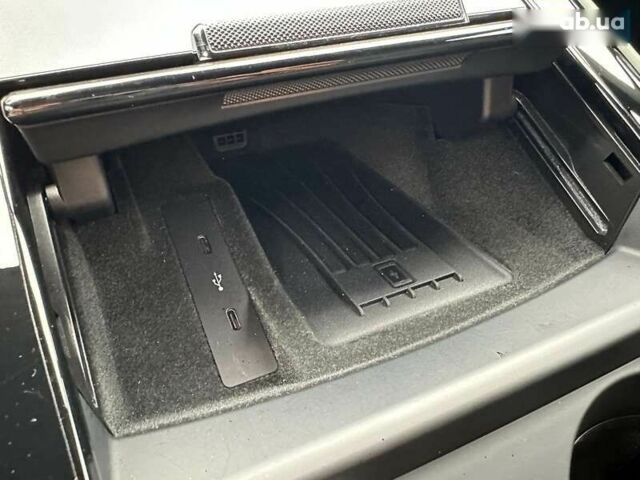 Порше Panamera, об'ємом двигуна 4 л та пробігом 8 тис. км за 215000 $, фото 28 на Automoto.ua