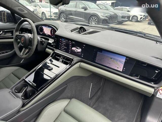 Порше Panamera, об'ємом двигуна 4 л та пробігом 8 тис. км за 215000 $, фото 20 на Automoto.ua