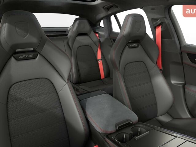 Порше Панамера, объемом двигателя 4 л и пробегом 0 тыс. км за 221755 $, фото 4 на Automoto.ua