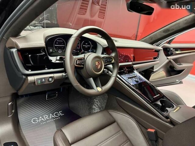 Порше Panamera, об'ємом двигуна 4 л та пробігом 1 тис. км за 233000 $, фото 28 на Automoto.ua