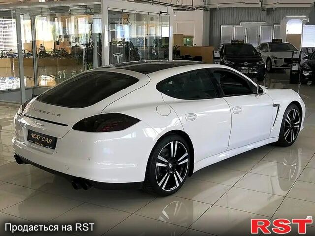 Порше Panamera, об'ємом двигуна 3 л та пробігом 64 тис. км за 39000 $, фото 1 на Automoto.ua