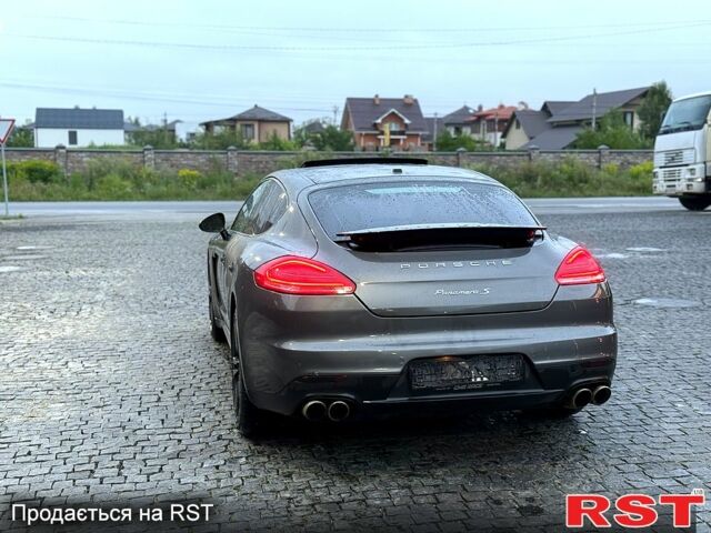 Порше Panamera, об'ємом двигуна 3 л та пробігом 122 тис. км за 32500 $, фото 5 на Automoto.ua