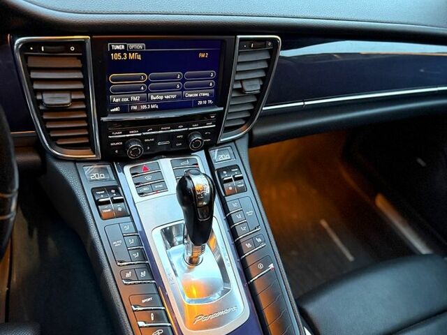 Порше Panamera, об'ємом двигуна 3 л та пробігом 122 тис. км за 32500 $, фото 7 на Automoto.ua