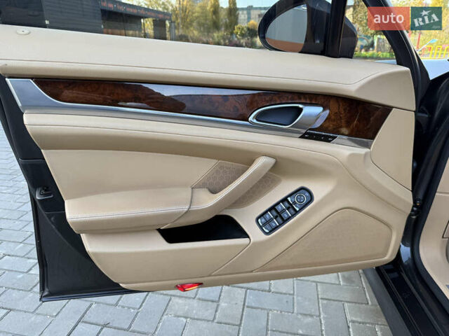 Порше Панамера 2011 в Кривом Роге на Automoto.ua Серый Порше Панамера, объемом двигателя 3.61 л и пробегом 135 тыс. км за 21000 $, фото 17 на Automoto.ua