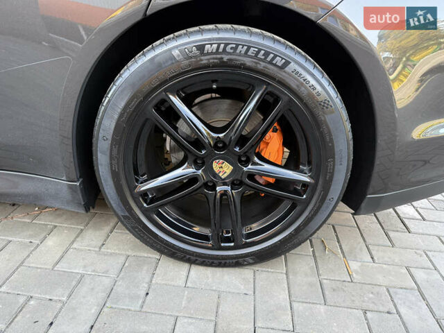 Порше Панамера 2011 в Кривом Роге на Automoto.ua Серый Порше Панамера, объемом двигателя 3.61 л и пробегом 135 тыс. км за 21000 $, фото 15 на Automoto.ua