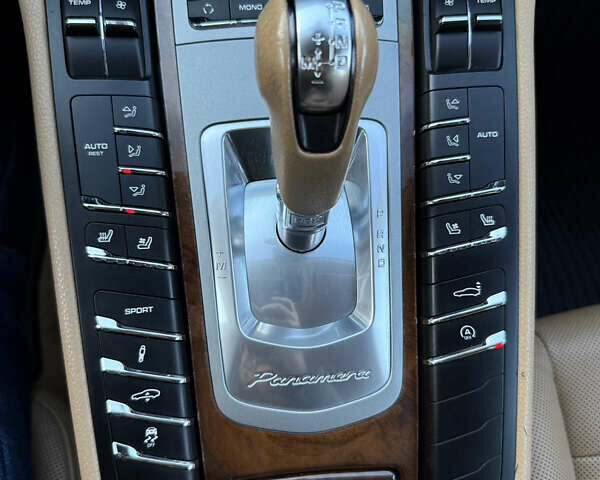 Порше Панамера 2011 в Кривом Роге на Automoto.ua Серый Порше Панамера, объемом двигателя 3.61 л и пробегом 135 тыс. км за 21000 $, фото 31 на Automoto.ua