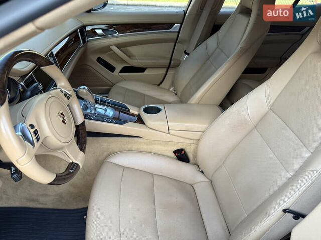 Порше Панамера 2011 в Кривом Роге на Automoto.ua Серый Порше Панамера, объемом двигателя 3.61 л и пробегом 135 тыс. км за 21000 $, фото 19 на Automoto.ua