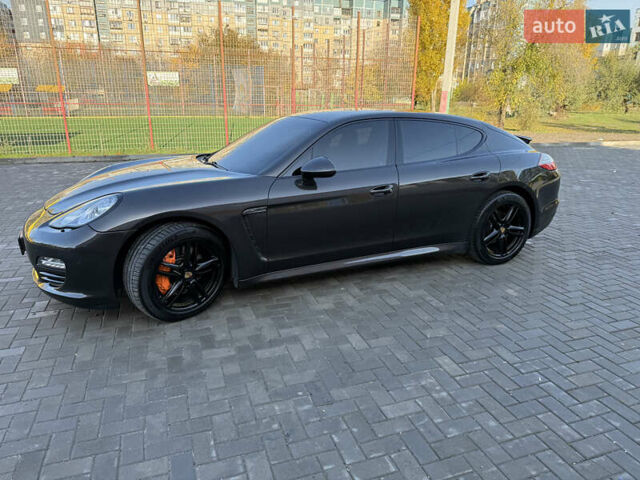 Порше Панамера 2011 в Кривом Роге на Automoto.ua Серый Порше Панамера, объемом двигателя 3.61 л и пробегом 135 тыс. км за 21000 $, фото 12 на Automoto.ua