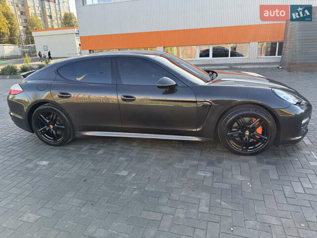 Порше Панамера 2011 в Кривом Роге на Automoto.ua Серый Порше Панамера, объемом двигателя 3.61 л и пробегом 135 тыс. км за 21000 $, фото 46 на Automoto.ua